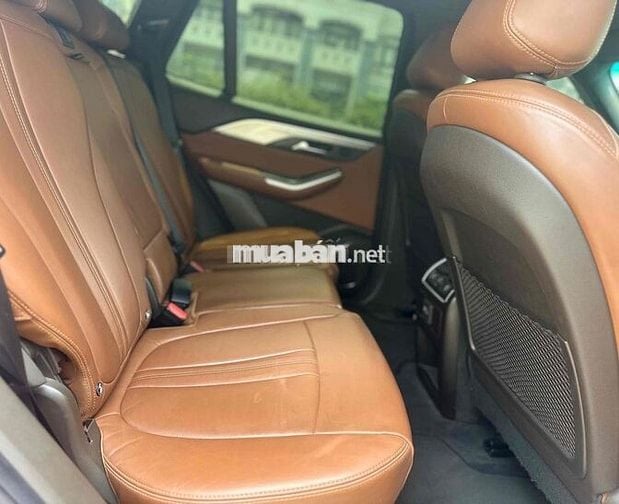 VinFast Lux A 2021 100000 km Đỏ