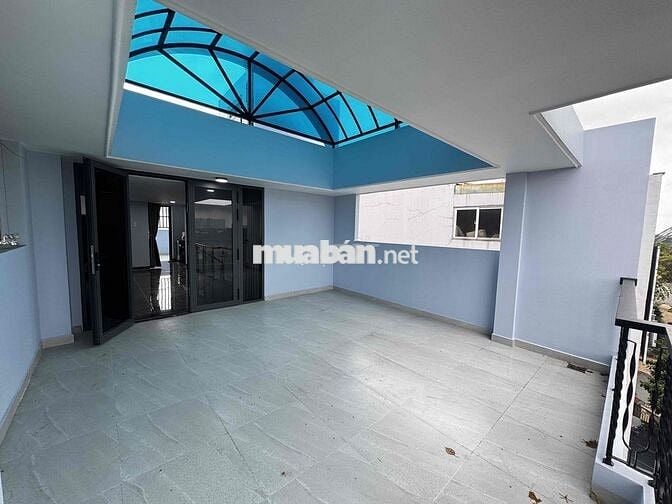 Nhà nguyên căn 5x20m 1 trệt 3 lầu Phạm Hùng nối dài