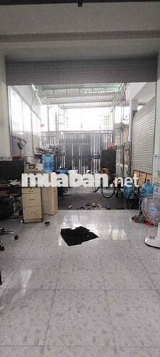 cho thuê nhà đường phạm thị nghỉ giá rẻ sân rộng vừa ở làm nghề sạch