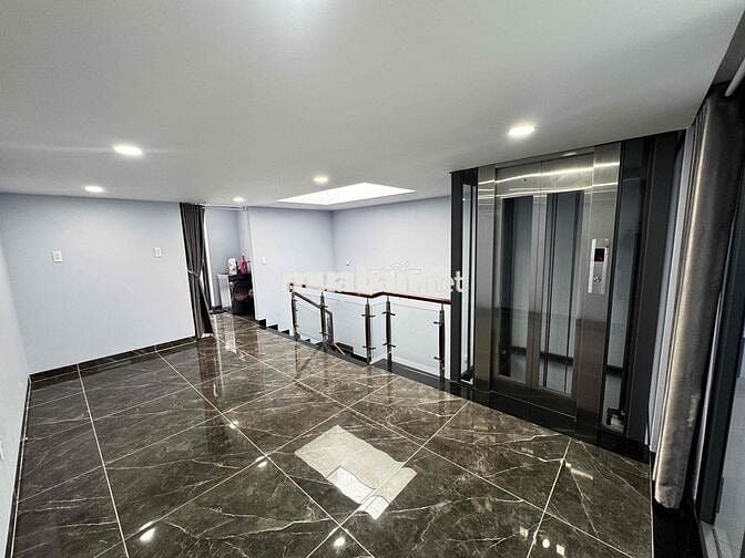 Nhà nguyên căn 5x20m 1 trệt 3 lầu Phạm Hùng nối dài