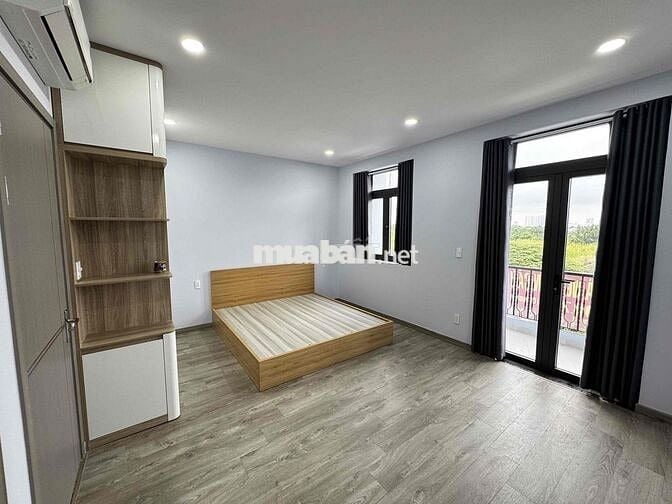 Nhà nguyên căn 5x20m 1 trệt 3 lầu Phạm Hùng nối dài