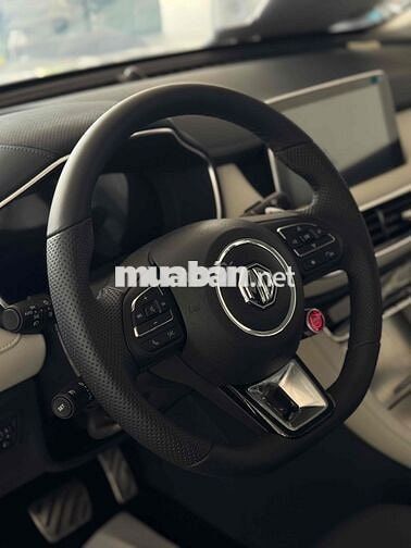 MG HS Luxury Trắng