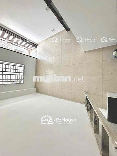 Phòng siêu rộng 30m2 Phạm Văn Chiêu