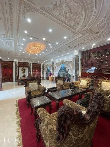 Bán gấp Villa Phố 456/66 Cao Thắng .DT:12,5 x 16m, hầm, 2 lầu,áp mái