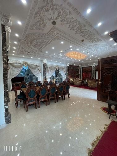Bán gấp Villa Phố 456/66 Cao Thắng .DT:12,5 x 16m, hầm, 2 lầu,áp mái