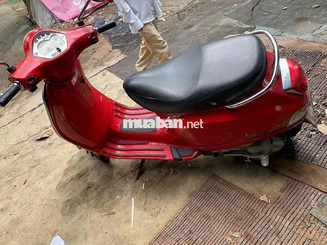 Piaggio Vespa LX125 Đỏ
