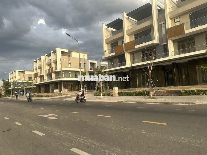 Bán Lô đất 131m, 2 mặt tiền. 2,xx tỷ Hoàng Quốc Việt, An cựu, Tp Huế