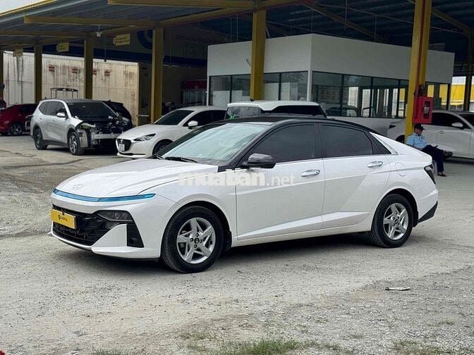 Hyundai Accent AT Đặc Biệt 2025 50.000km Trắng