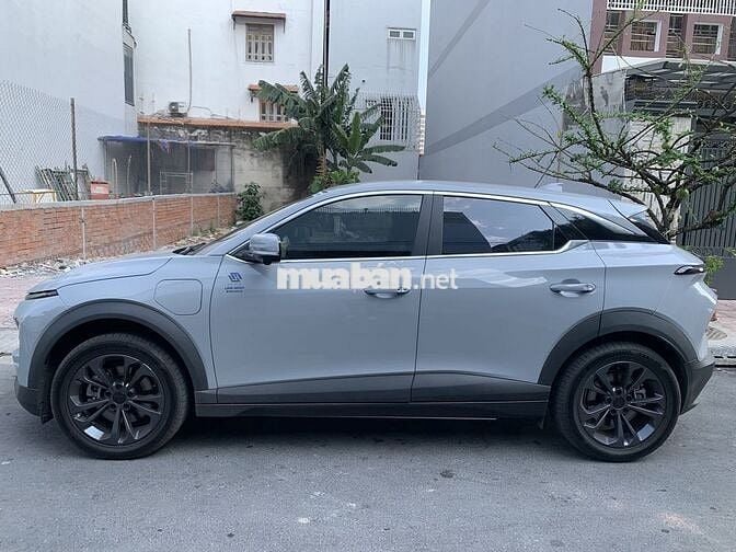 Xe điện VinFast VF6 Plus Xám