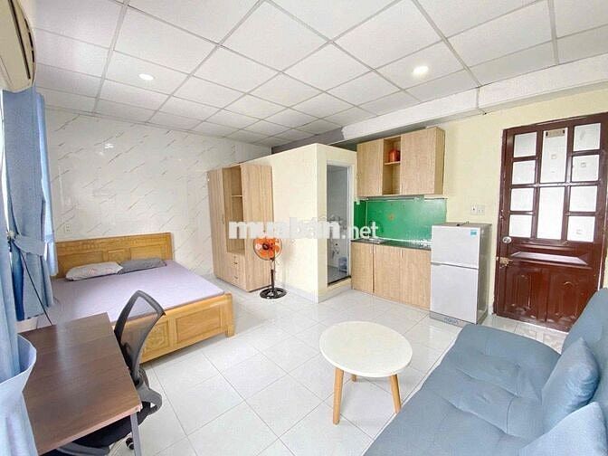 STUDIO BAN CÔNG NGẬP NẮNG – ĐƯỜNG TRƯỜNG SƠN