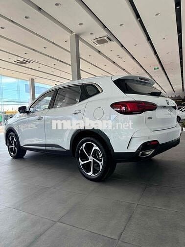 MG HS Luxury Trắng