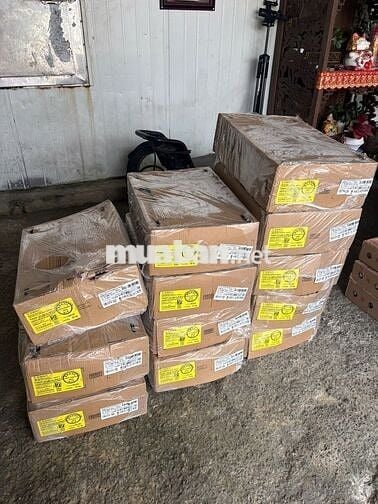 Cần 3 bạn giao hàng xe máy chở hàng đông lạnh