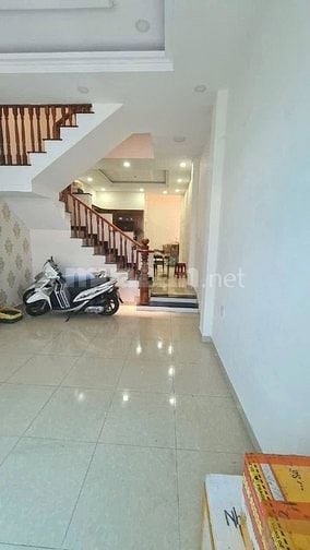 Cho thuê Nhà hẻm oto đường số 11, p. trường thọ - 3 tầng có 4pn3wc 