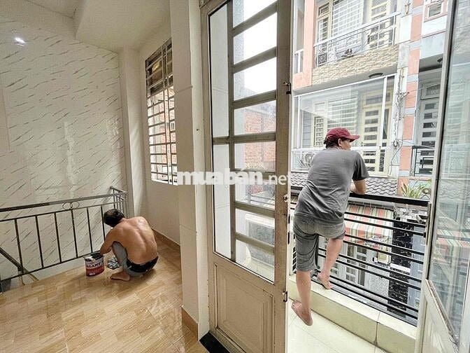 CHO THUÊ KIOT 1 TRỆT + 1 LẦU SẴN MÁY LẠNH FULL NỘI THẤT CHO ANH CHỊ EM