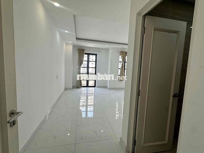 CHO THUÊ VĂN PHÒNG CITYLANND 40m2 THANG MÁY TỪ HẦM ĐỂ XE