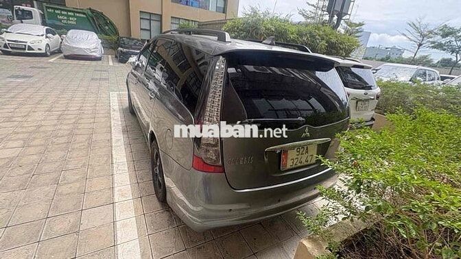 Mitsubishi Grandis 2005 Xám