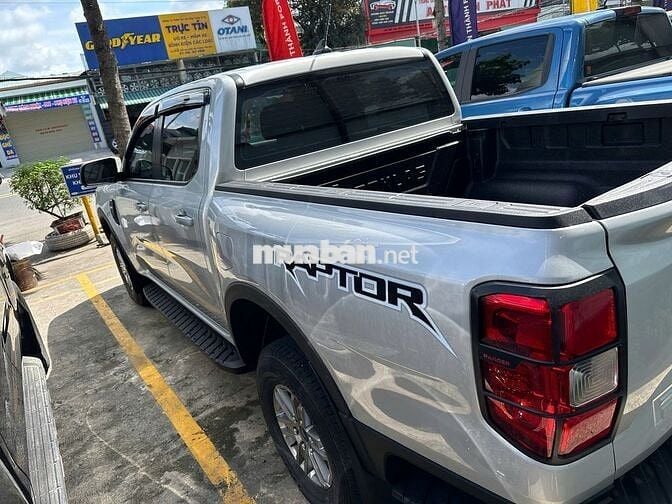 Ford Ranger XLS 2025, bảo hành 2028, vay 75%