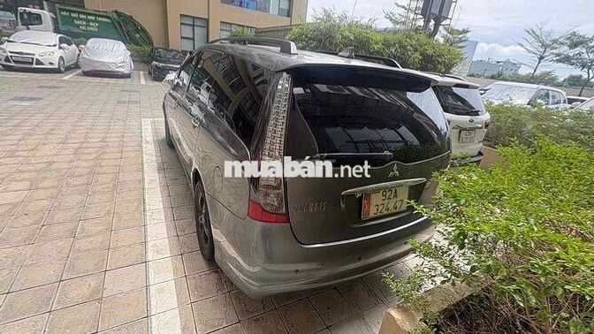 Mitsubishi Grandis 2005 Xám
