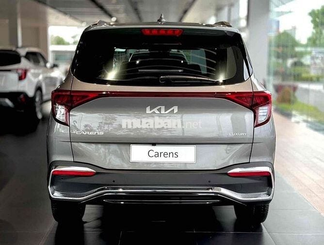 KIA Carens 7 Chỗ Lăn bánh chưa đến 7xx