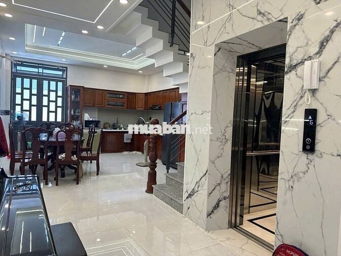 Cần cho thuê nhà 175A Tân Hương P.Phú Thọ Hòa Q.Tân Phú có thang máy