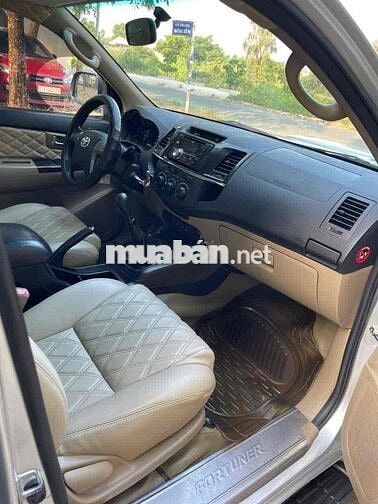 Toyota Fortuner G 2014 Dầu 500k km Bạc