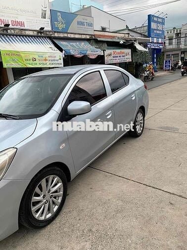 Mitsubishi Attrage  xám Bạc 5 chỗ 152178 km
