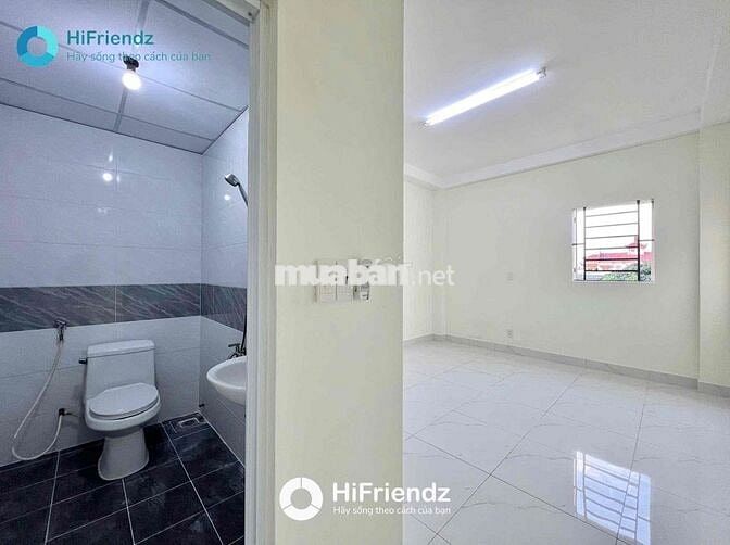 TRỐNG SẴN STUDIO ĐẦY ĐỦ NỘI THẤT CỬA SỔ TRỜI NGAY ĐẦM SEN DV SIÊU RẺ.