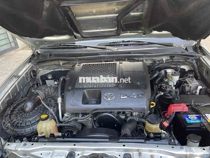 Toyota Fortuner G 2014 Dầu 500k km Bạc