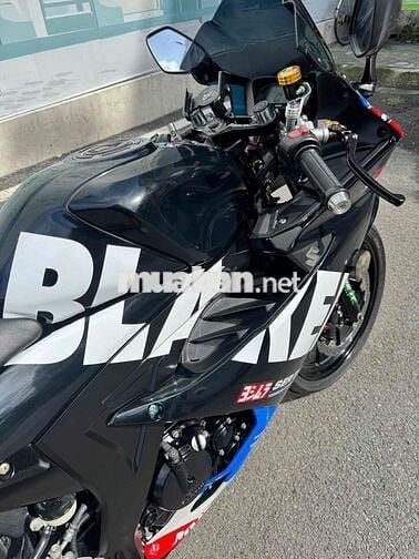 Suzuki GSX R150 2018 odo 15k chính chủ biển 75