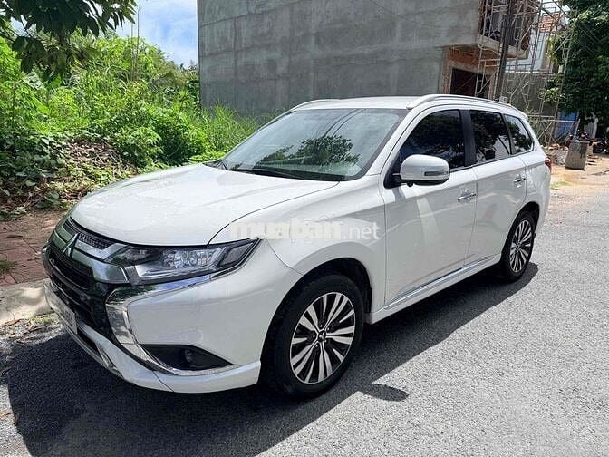 Mitsubishi Outlander 2023 CVT Trắng