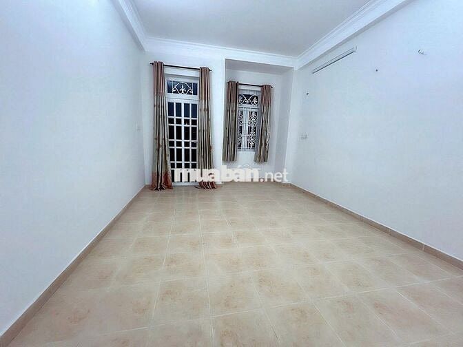 Cho thuê nhà MTKD nhánh Quang Trung P11, DT 4x17m, 4 tấm giá 19tr TL