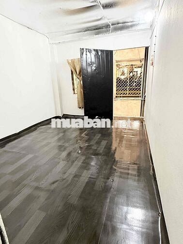 cho thuê phòng hẻm 15 bùi văn ba không gác gần kcx ufm