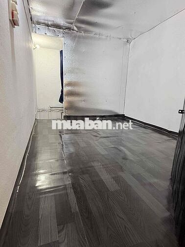 cho thuê phòng hẻm 15 bùi văn ba không gác gần kcx ufm