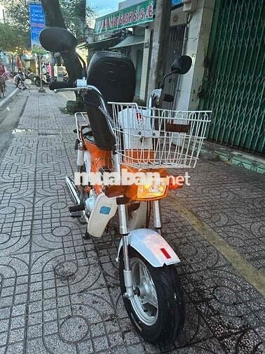Honda Chaly 2022 Cam trắng