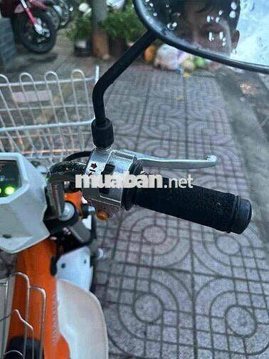 Honda Chaly 2022 Cam trắng
