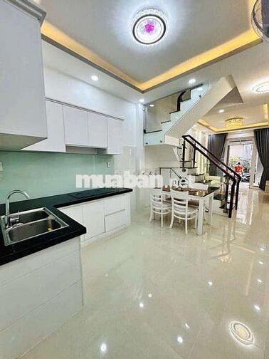 Nhà HXH Nguyễn Văn Khối, Chỉ 5.68 Tỷ Gần Cv làng Hoa