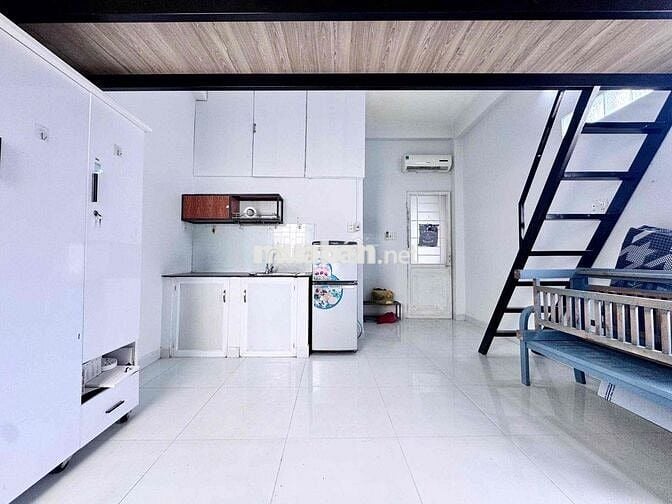 CHO THUÊ PHÒNG TRỌ RỘNG 40M2, NT FULL, NGAY NGÃ TƯ HÀNG XANH