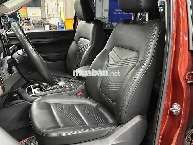 Everest  Ambient Xe Chuẩn Kĩ Đẹp Bán Tại Hãng Ford