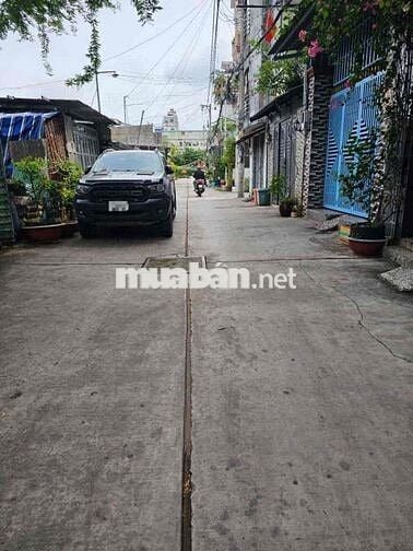 Bán nhà Chiến Lược BTân giáp Quận 6, 40m2, 4 tầng, hẻm 6m nhỉnh 4 tỷ