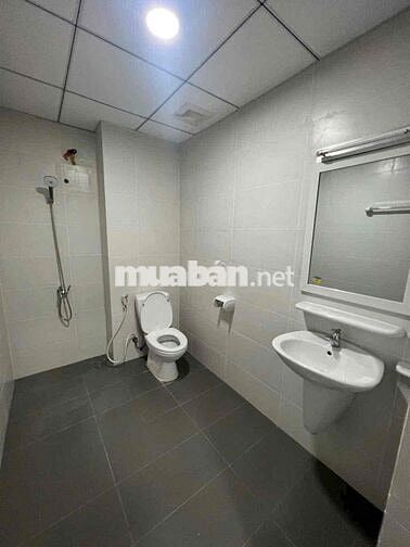 Còn 1 căn Ehome Southgate Waterpoint giá ***, nhà như hình