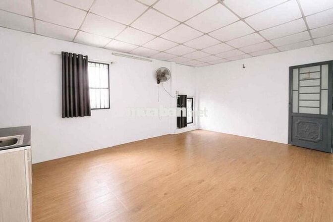 Phòng giá rẻ có máy lạnh gần CVPM, GTVT, Tô Ký, Nguyễn Ảnh Thủ,..