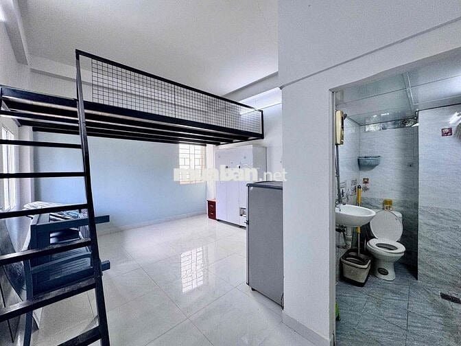 CHO THUÊ PHÒNG TRỌ RỘNG 40M2, NT FULL, NGAY NGÃ TƯ HÀNG XANH