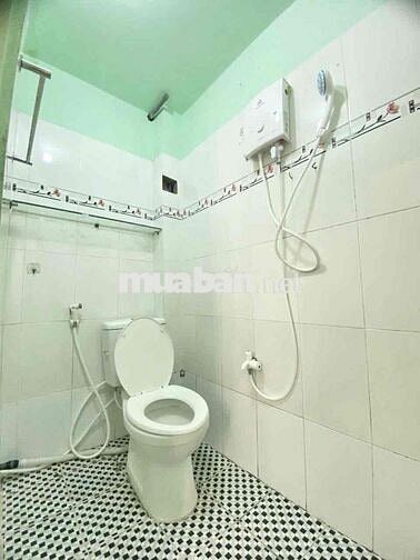 Phòng giá rẻ có máy lạnh gần CVPM, GTVT, Tô Ký, Nguyễn Ảnh Thủ,..