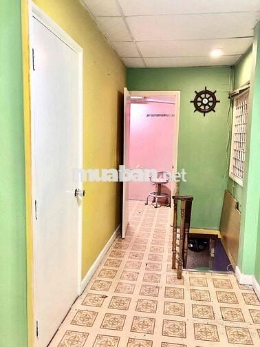 Cho thuê nhà NC trệt lầu full nội thất. Nguyễn Văn Cừ .Quận 1