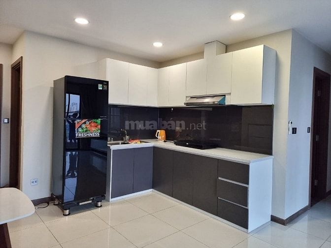 Cho thuê căn hộ 3PN, full nội thất, căn góc view đẹp, giá 21 triệu.