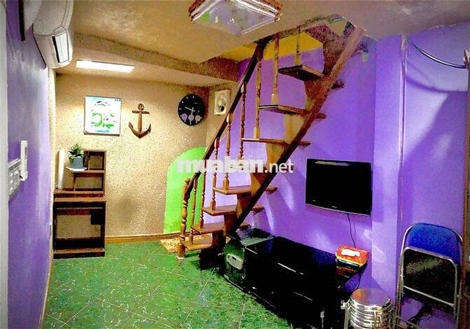 Cho thuê nhà NC trệt lầu full nội thất. Nguyễn Văn Cừ .Quận 1