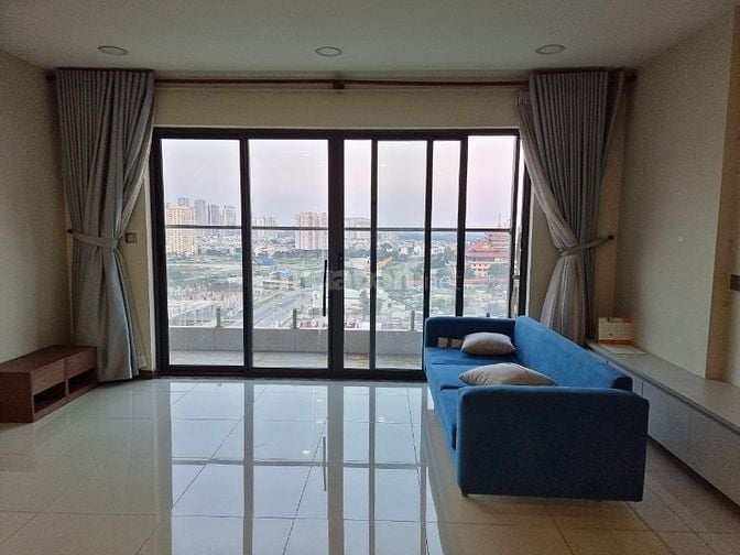 Cho thuê căn hộ 3PN, full nội thất, căn góc view đẹp, giá 21 triệu.