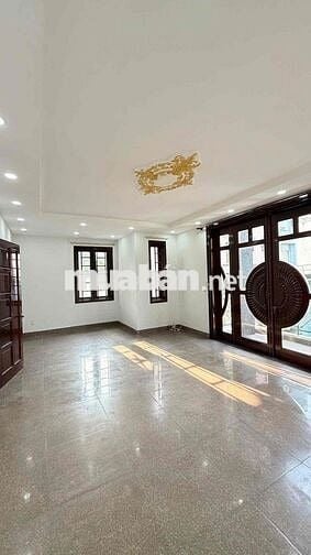 Cho Thuê Biệt Thự View Trực Diện CV Tên Lửa
