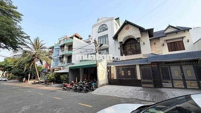 Cho Thuê Biệt Thự View Trực Diện CV Tên Lửa