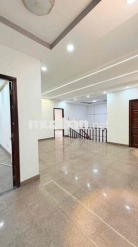 Cho Thuê Biệt Thự View Trực Diện CV Tên Lửa